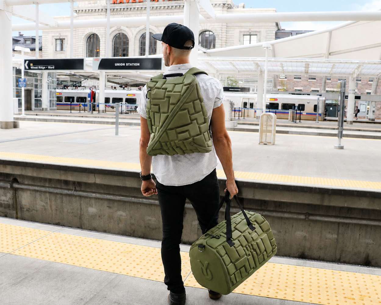 Gridlock-Duffle-Image-7